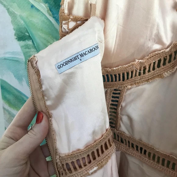 Goodnight Macaroon Midi Crochet Dress ☀️ - Picture 9 of 12